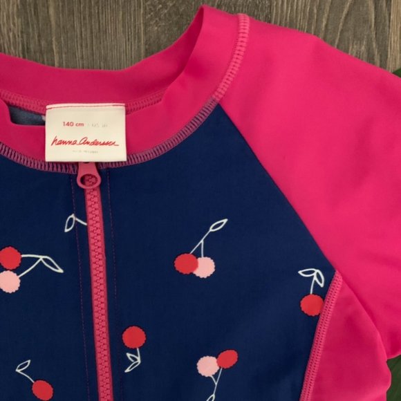 Hanna Andersson Full Zip Rashguard - Picture 2 of 4